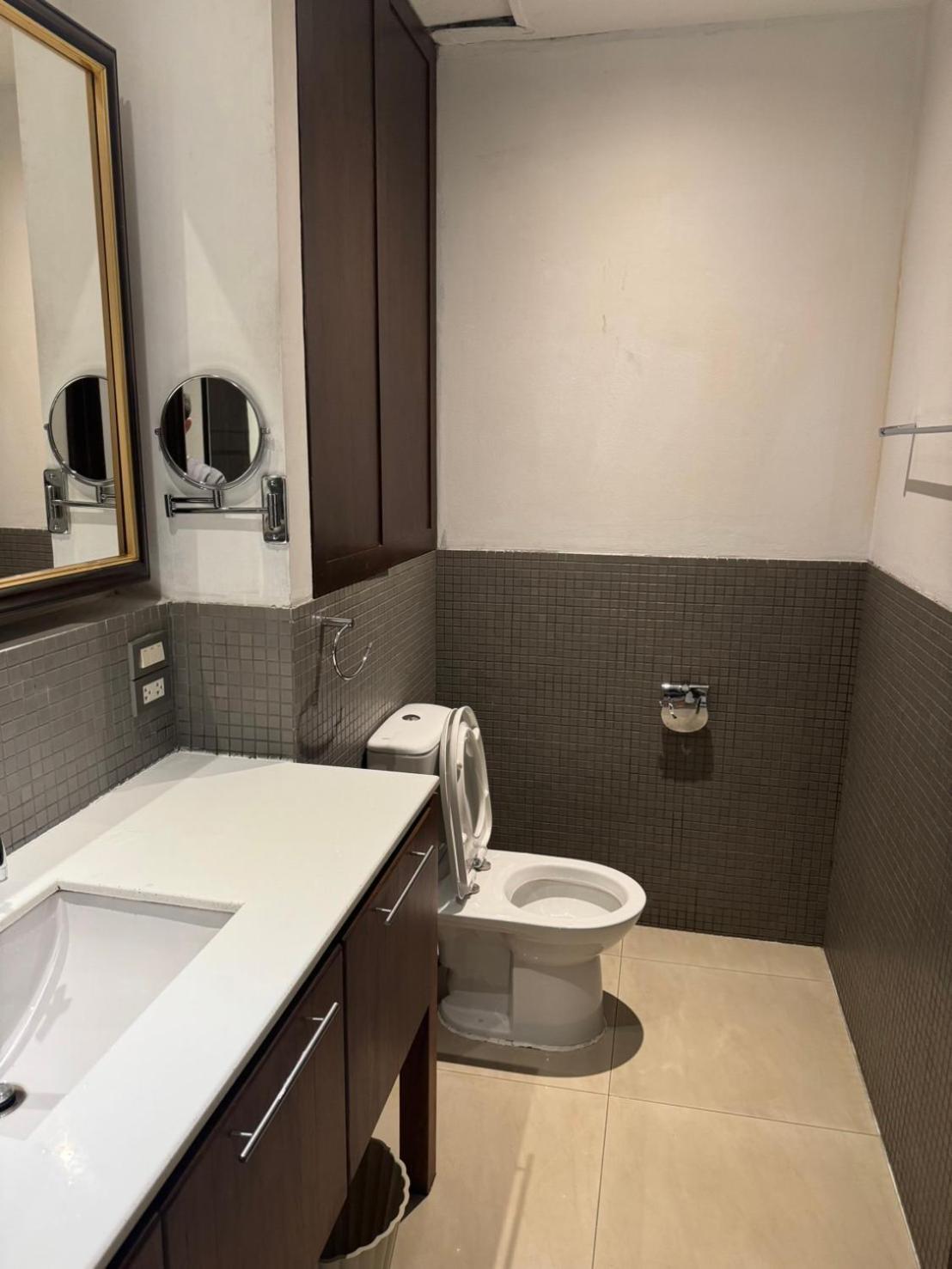 Wish Inn Silom - วิช อินน์ สีลม X Bangkok Extérieur photo